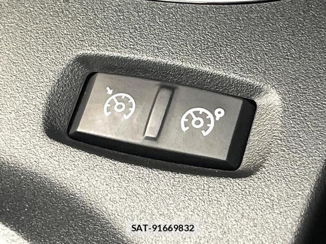 Renault TWINGO 2022-06 8216876-7