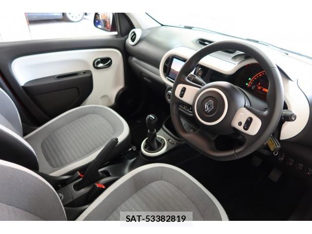 Renault TWINGO 2022-11 8218374-11