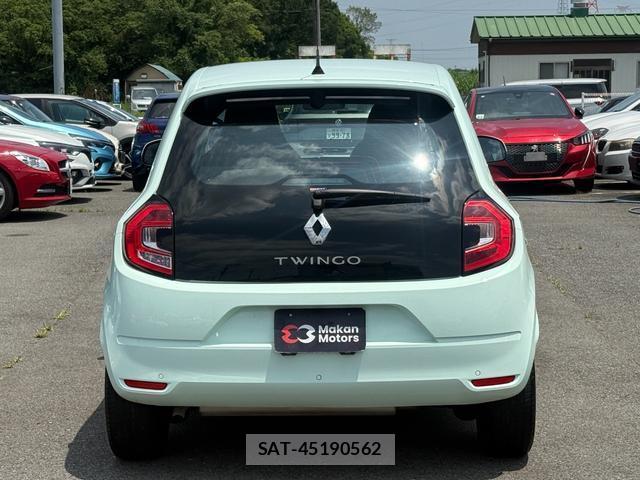 Renault TWINGO 2021-04 8221933-10