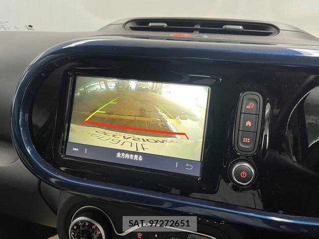 Renault TWINGO 2022-01 8223707-5