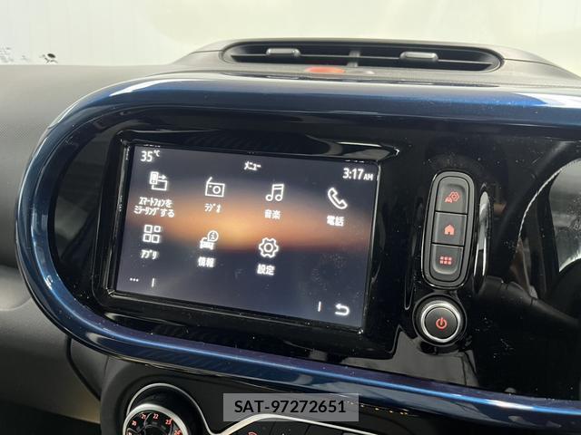 Renault TWINGO 2022-01 8223707-9