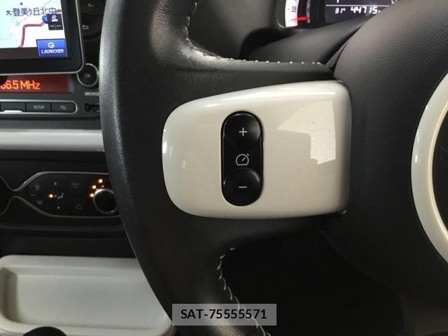 Renault TWINGO 2017-03 8224024-16