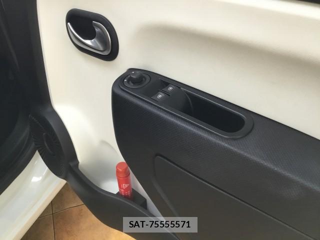 Renault TWINGO 2017-03 8224024-18