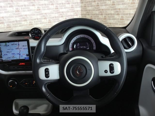 Renault TWINGO 2017-03 8224024-8