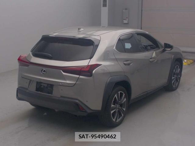 Lexus UX 2023-07 8216384-4