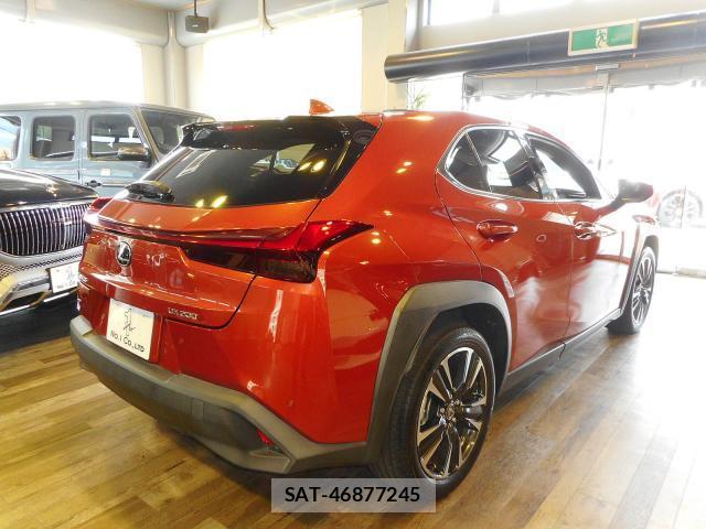 Lexus UX 2022-02 8219661-1