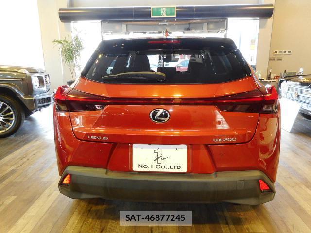 Lexus UX 2022-02 8219661-4