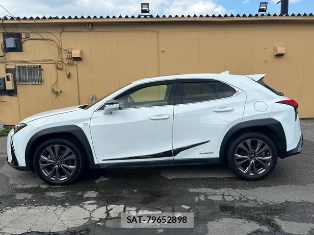 Lexus UX 2019-02 8220576-19