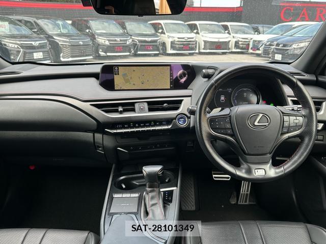 Lexus UX 2019-03 8220579-1