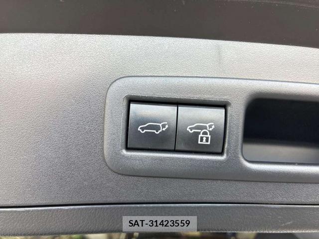 Lexus UX 2024-04 8223144-11