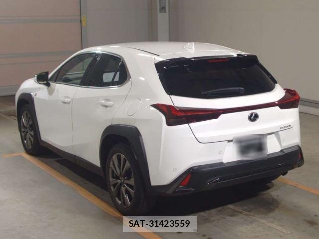 Lexus UX 2024-04 8223144-9