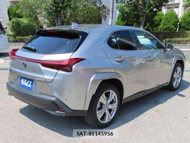 Lexus UX 2022-09 8224300-10