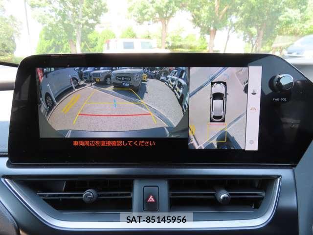 Lexus UX 2022-09 8224300-3