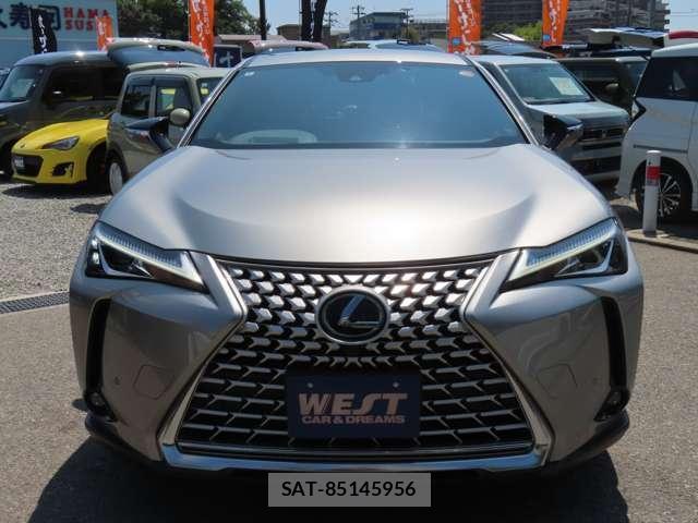 Lexus UX 2022-09 8224300-4