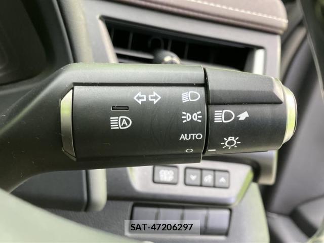 Lexus UX 2019-07 8225468-15