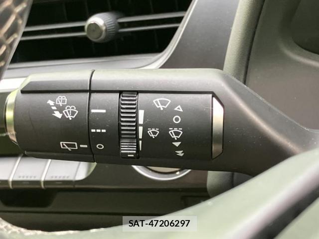 Lexus UX 2019-07 8225468-16