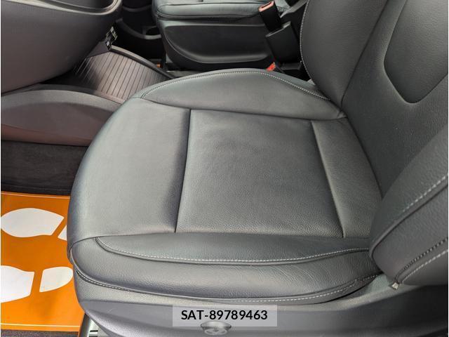 Mercedes Benz V-CLASS 2015-11 8217244-13