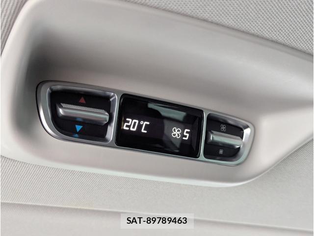 Mercedes Benz V-CLASS 2015-11 8217244-18