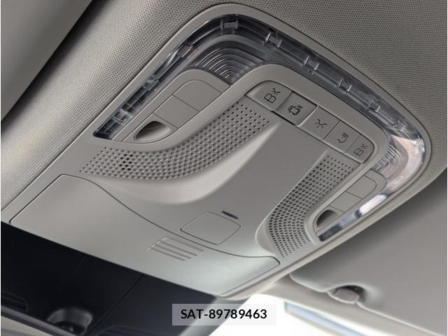 Mercedes Benz V-CLASS 2015-11 8217244-19