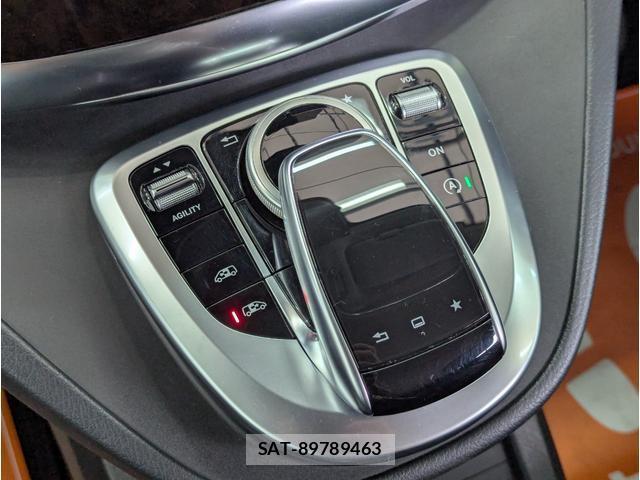 Mercedes Benz V-CLASS 2015-11 8217244-6
