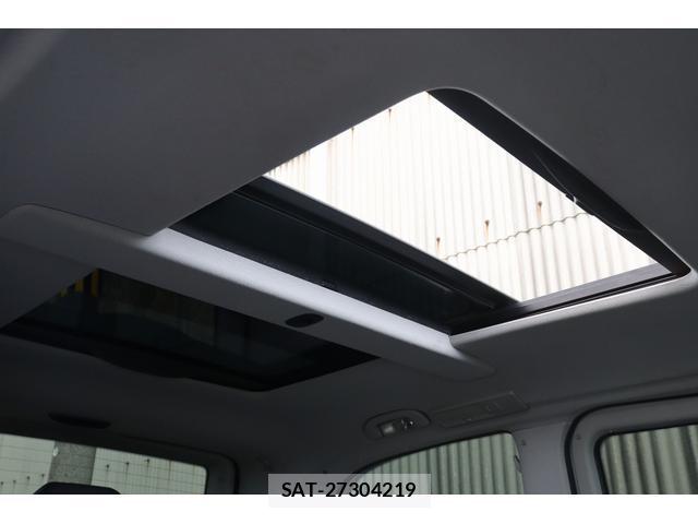 Mercedes Benz V-CLASS 2012-02 8220821-16