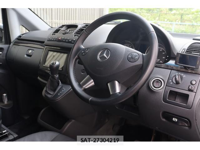 Mercedes Benz V-CLASS 2012-02 8220821-4