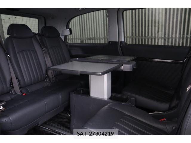 Mercedes Benz V-CLASS 2012-02 8220821-7