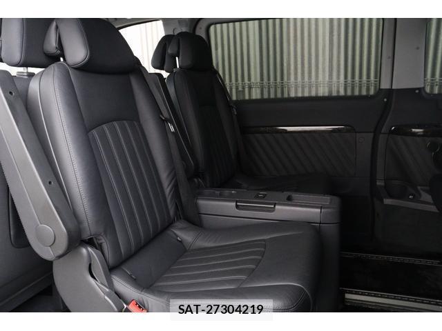 Mercedes Benz V-CLASS 2012-02 8220821-9