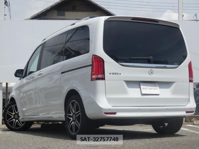 Mercedes Benz V-CLASS 2023-09 8221532-1