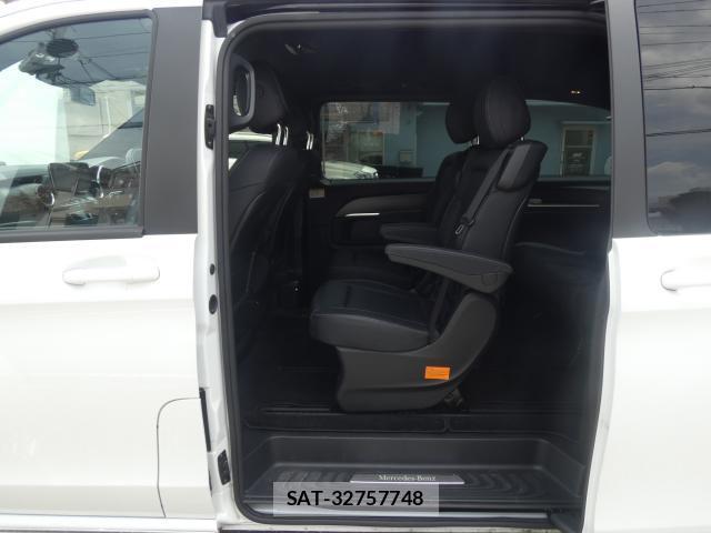 Mercedes Benz V-CLASS 2023-09 8221532-13