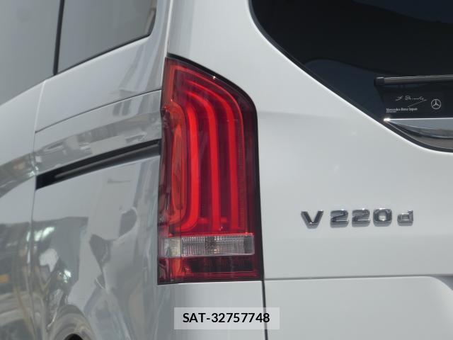 Mercedes Benz V-CLASS 2023-09 8221532-3