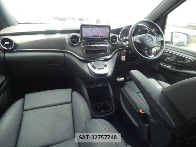 Mercedes Benz V-CLASS 2023-09 8221532-6