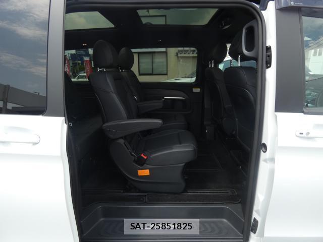 Mercedes Benz V-CLASS 2022-05 8221537-15