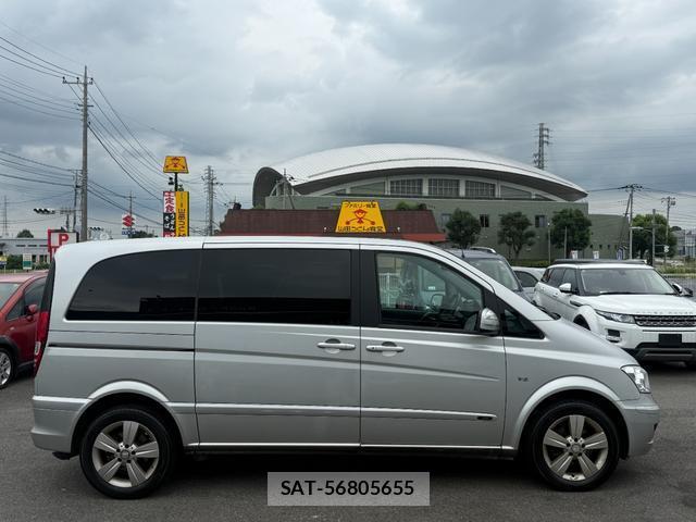 Mercedes Benz V-CLASS 2011-03 8221935-12
