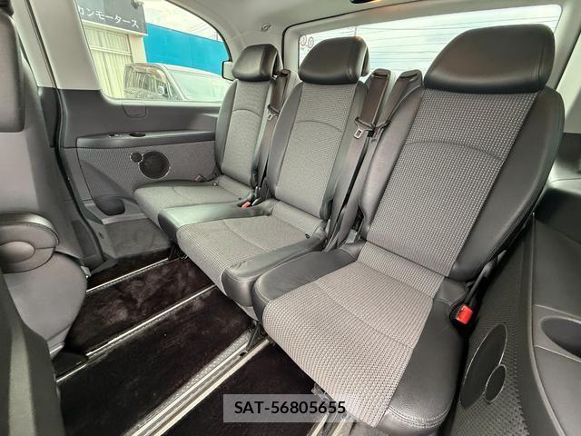 Mercedes Benz V-CLASS 2011-03 8221935-18