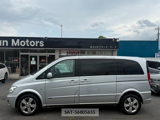 Mercedes Benz V-CLASS 2011-03 8221935-8