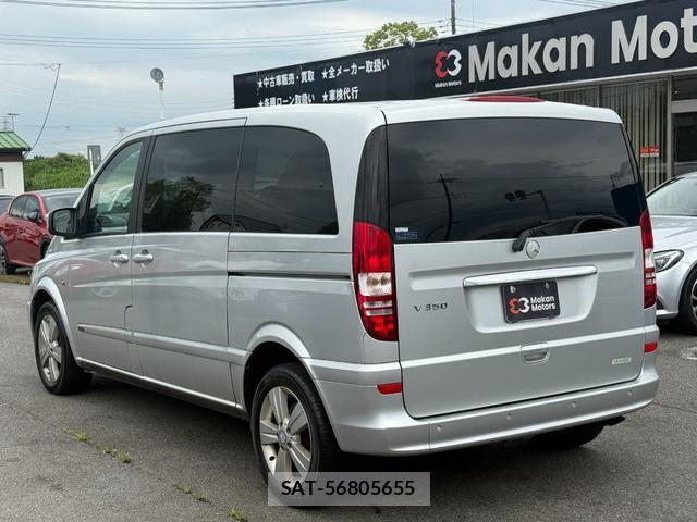 Mercedes Benz V-CLASS 2011-03 8221935-9