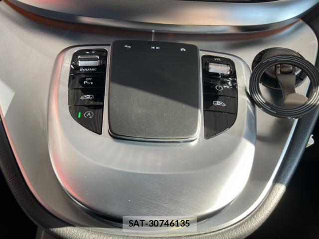 Mercedes Benz V-CLASS 2021-09 8223751-19