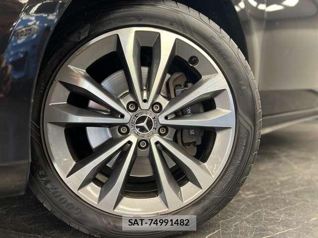 Mercedes Benz V-CLASS 2022-04 8225641-11