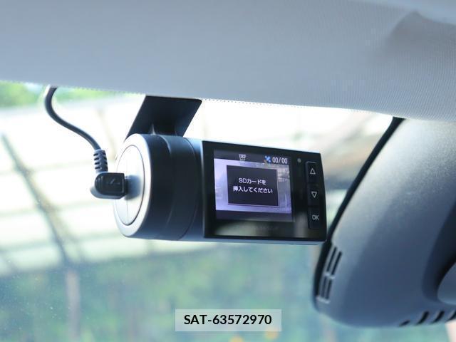Volvo V40 2015-11 8216598-16