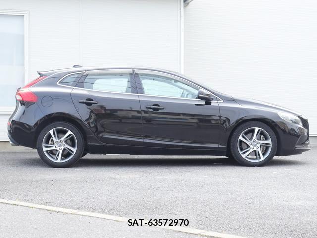 Volvo V40 2015-11 8216598-6