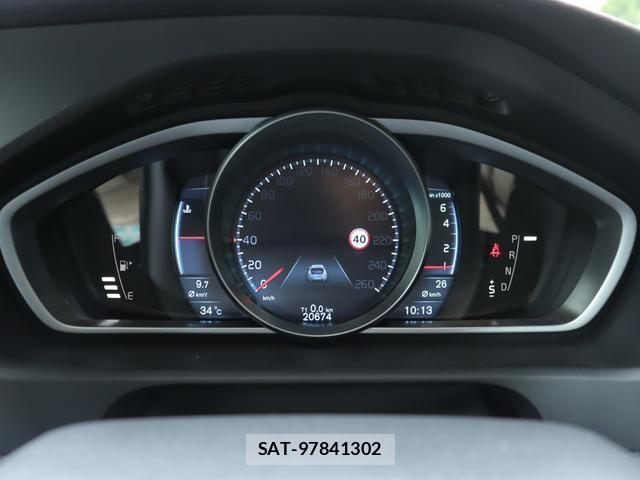 Volvo V40 2013-12 8216599-12