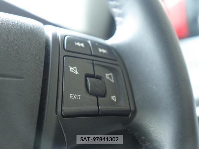 Volvo V40 2013-12 8216599-14