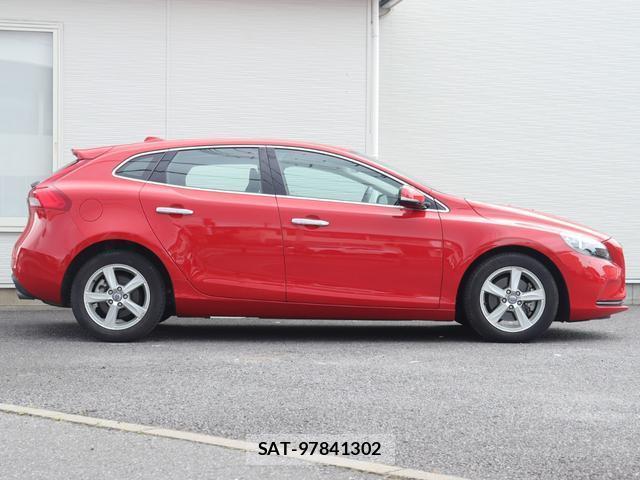 Volvo V40 2013-12 8216599-6