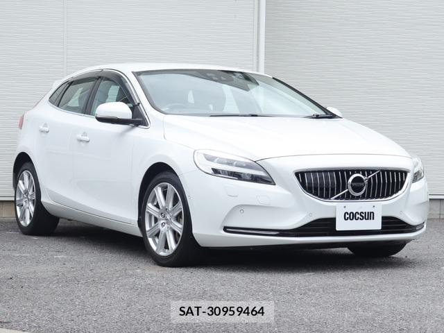 Volvo V40 2018-01 8216600-5