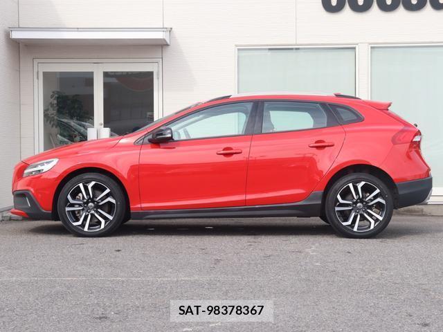 Volvo V40 2017-09 8219270-10