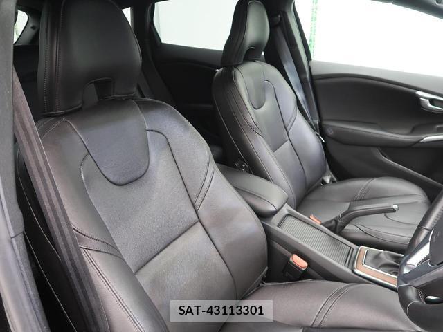 Volvo V40 2017-06 8219503-11