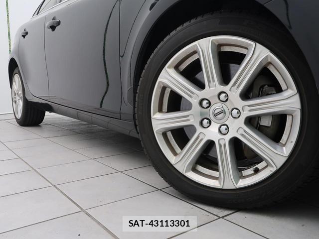 Volvo V40 2017-06 8219503-14