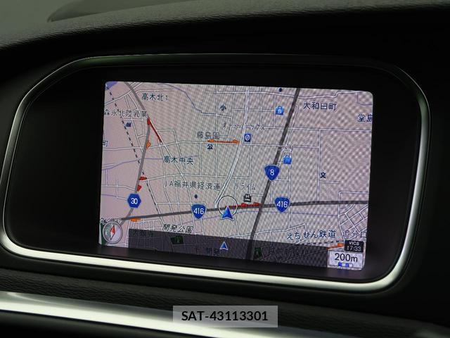 Volvo V40 2017-06 8219503-5