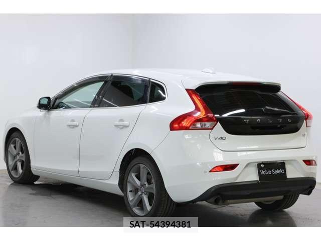 Volvo V40 2013-10 8224608-9